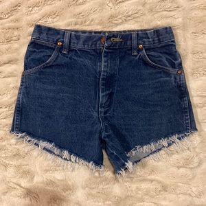 Vintage Wrangler cutoff jean shorts. Fits like a size 24.